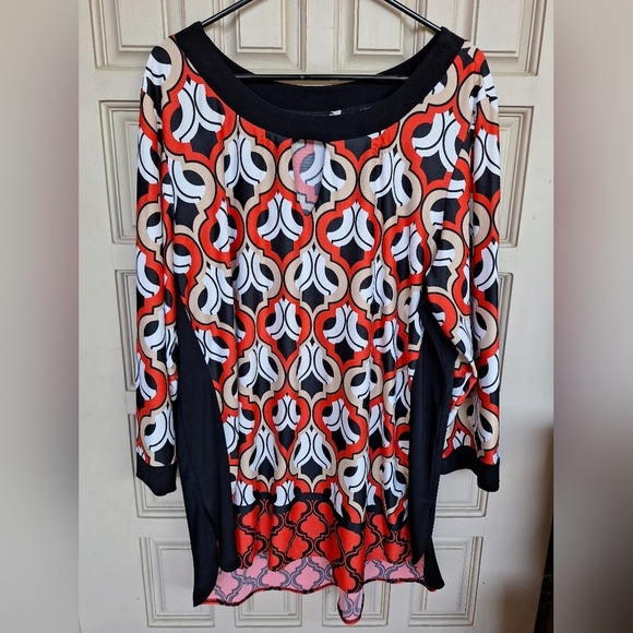 Red/Black Graphic Print Tunic Sz2X Stretchy Contrast Collar/Cuffs Machine Wash - Picture 1 of 7